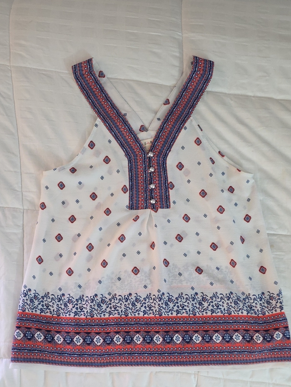 White Boho Embroidered V-Neck Tank Top
